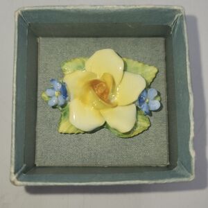 Vintage Spring Artone Bone China Pastel Flower Brooch Made In England pin